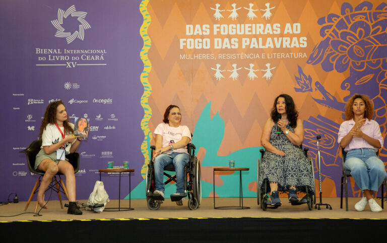 Bate-papo com escritoras aborda acessibilidade e inclusão de pessoas com deficiência na literatura